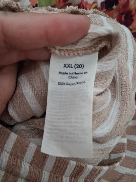 No Boundaries Tan and White Striped High Waist Drawstring Shorts Size XXL - Picture 5 of 9